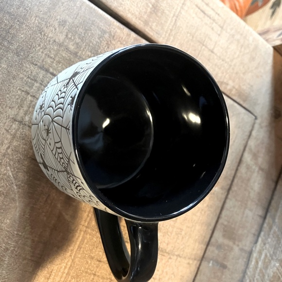 Large Disney Mickey Mouse Halloween spider web mug - new - Picture 4 of 7